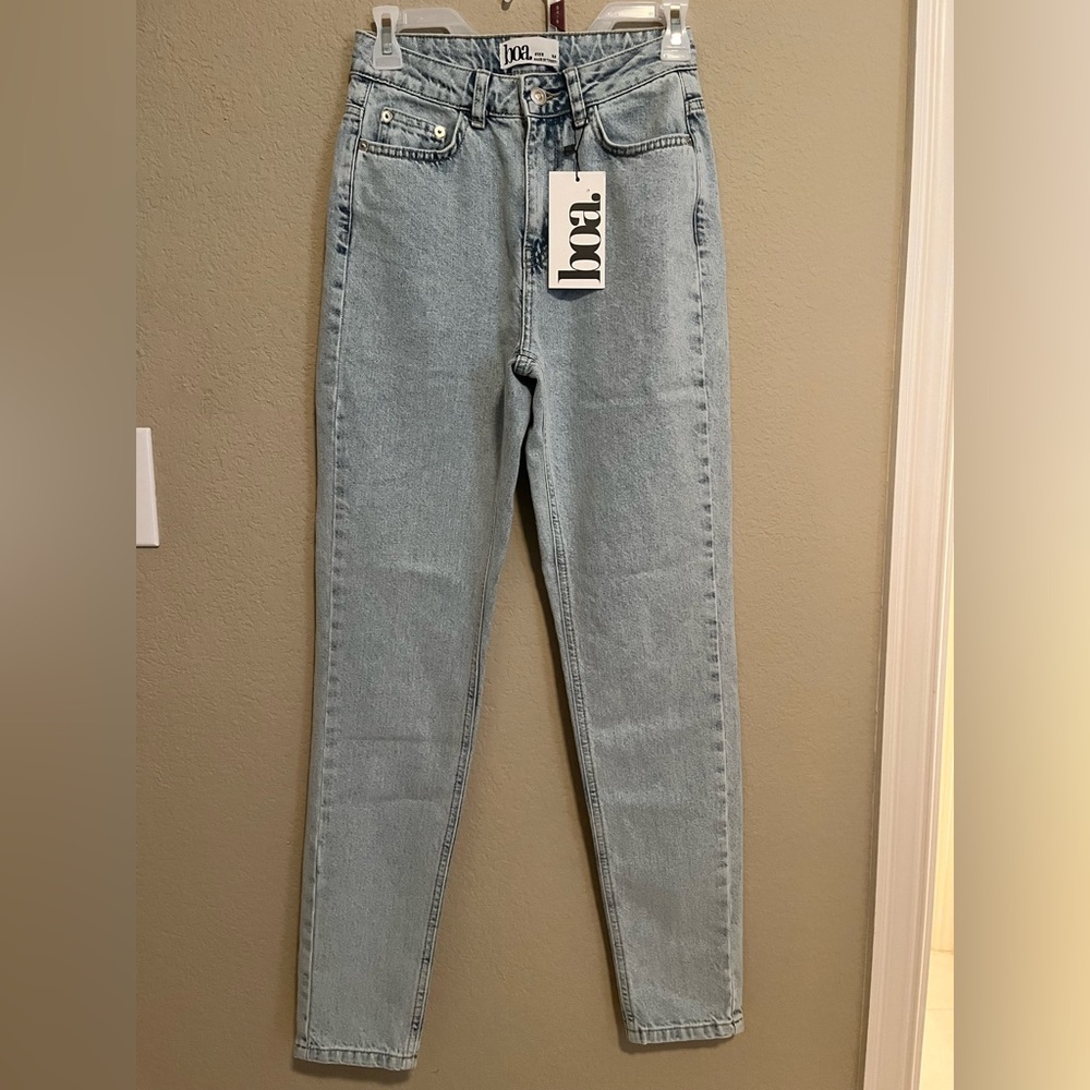 BOA. JEANS